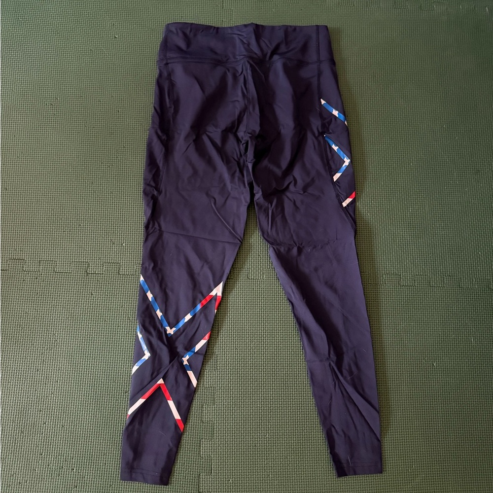 2XU Navy Compression Leggings - image 3